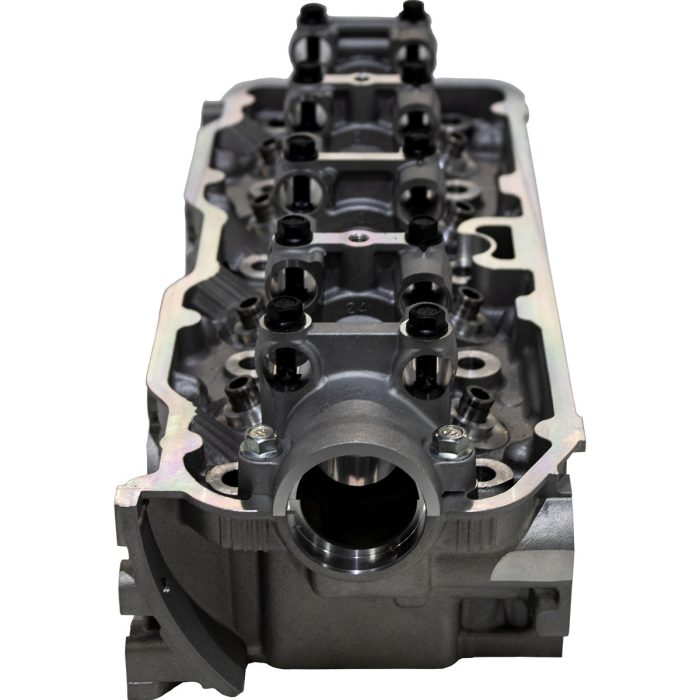 EngineBits Bare Cylinder Head for a Mitsubishi 4G64 (8 Valve) with Fuel Pump provision for Forklift 2.3L Petrol Engine - Image 3