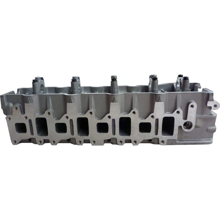 EngineBits Bare Cylinder Head for a Mitsubishi 4M40 (16 Valve) 2.8L Diesel Engine - Image 2