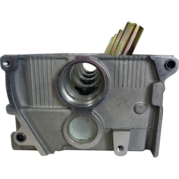 EngineBits Bare Cylinder Head for a Mitsubishi 4G64 (16 Valve) 2.3L Petrol Engine - Image 5