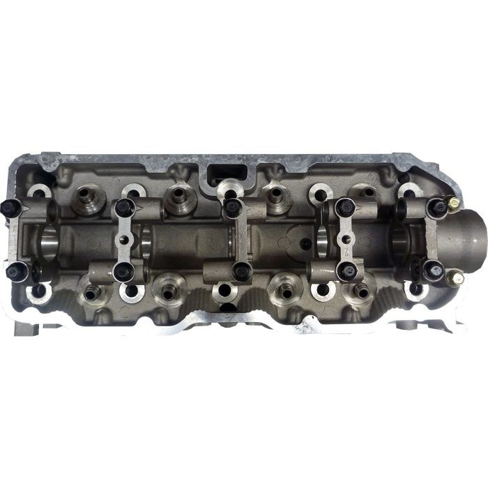 EngineBits Bare Cylinder Head for a Mitsubishi 4G64 (8 Valve) 2.3L Petrol Engine - Image 3