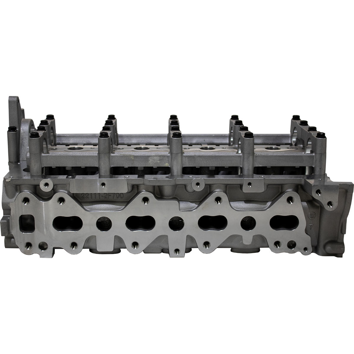 engine cylinder head, automotive cylinder head, cylinder head assembly, machined cylinder head, multi‑cylinder engine head