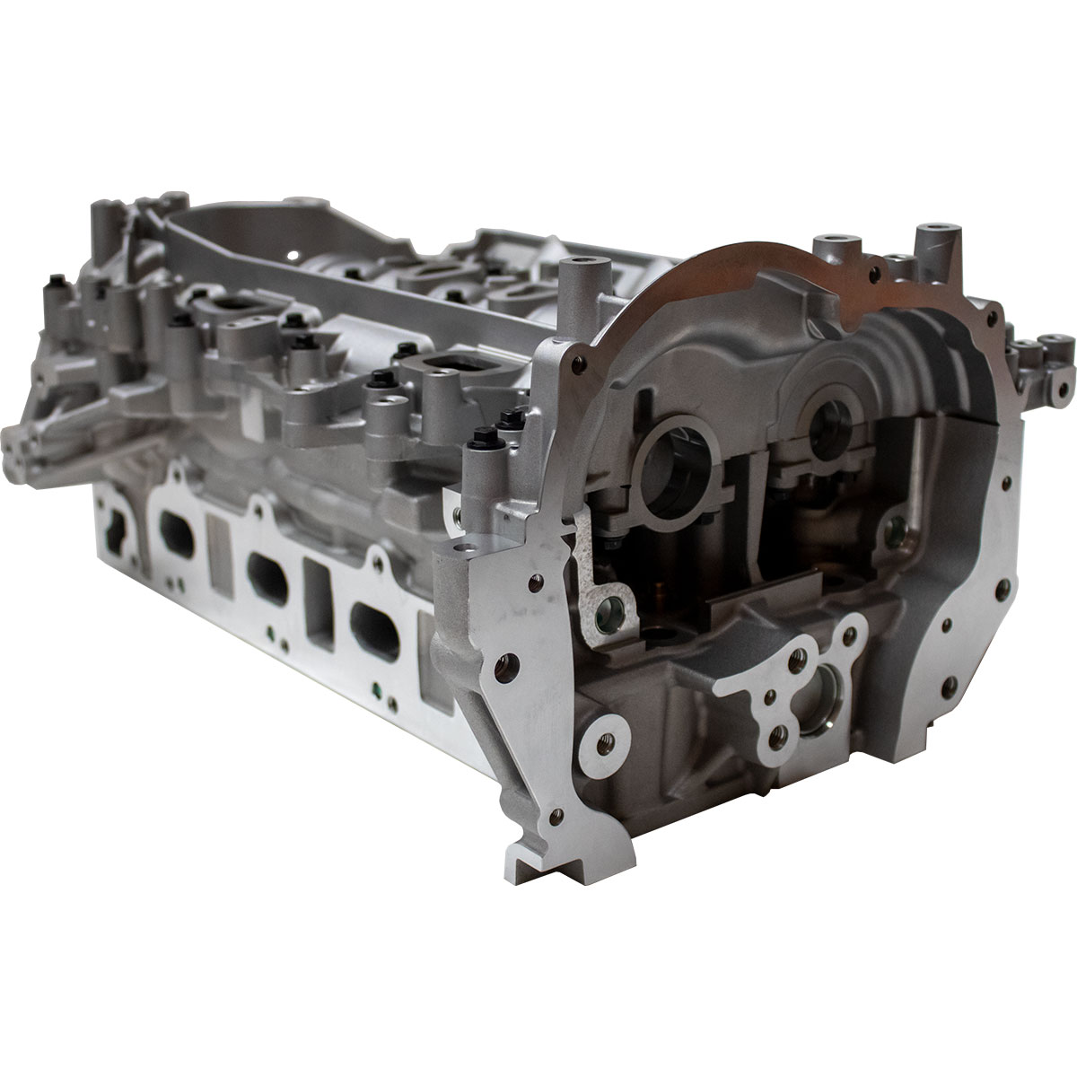 Assembled Cylinder Head for Nissan YS23 2.3L 16 Valve Diesel Engine